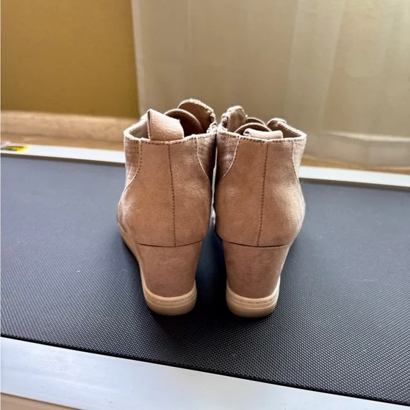 A New Day Taupe colored booties - Picture 3 of 6